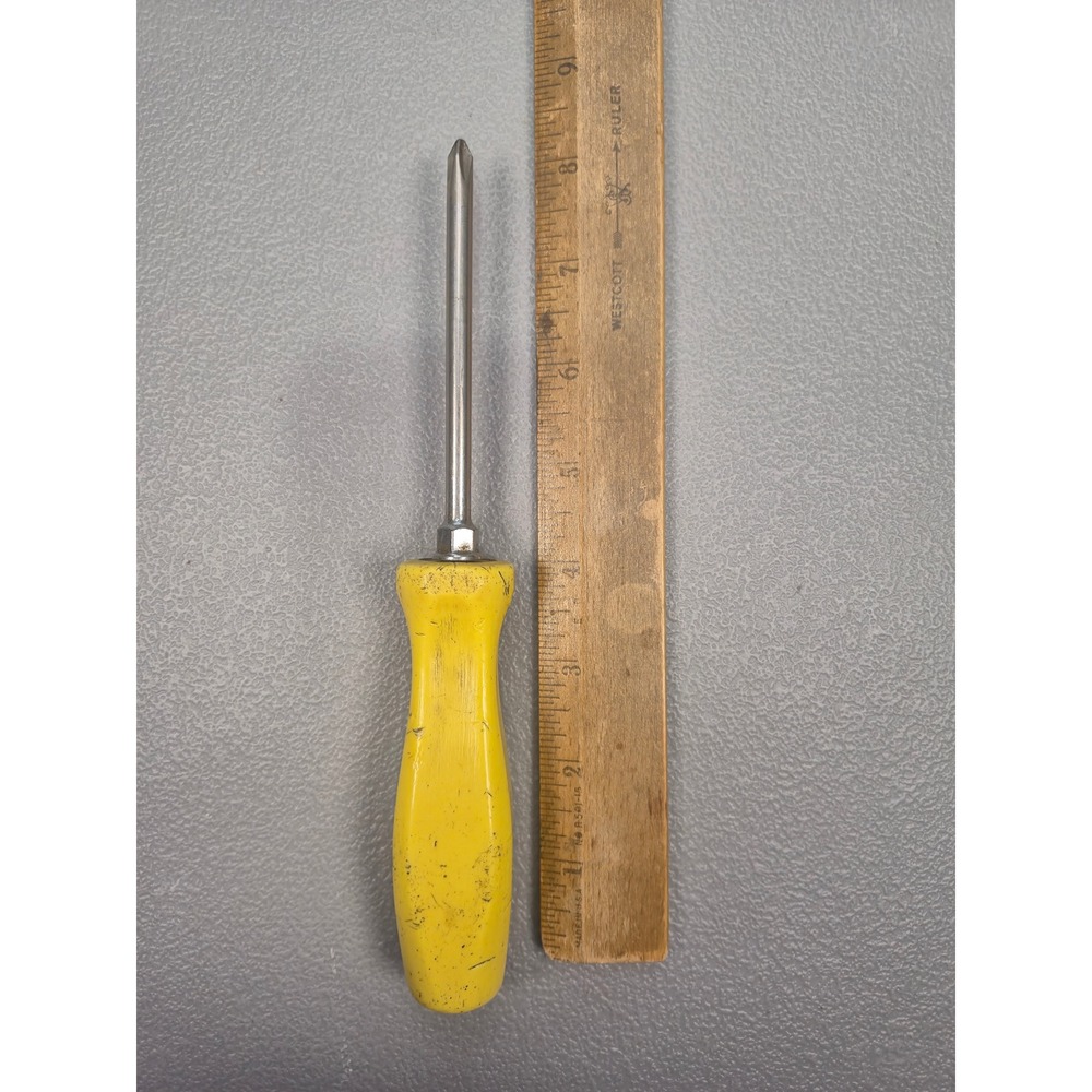 Snap-on Phillips Screwdriver Yellow Hard Handle USA Made Hand Tool 8.75 Inch